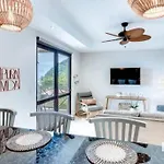 777J Beachfront Luxury Condo 3 Br/2.5Ba Near Sjo - Jaco Beach