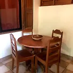 Monos Y Mar Apartments (Adults Only)