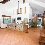 Oceanfront Hotel Verde Mar Direct Access To The Beach