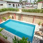 Hotel Serenity