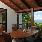 Casa Frangipani