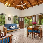 Guacamaya Lodge