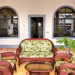 Hotel Santo Tomas / Historical Property