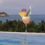 El Faro Containers Beach Hotel