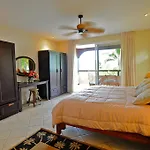 Cocomar Beachfront Hotel