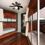 Slumber Party Tamarindo