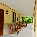Espadilla Gardens Hotel