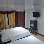 Cristina - Hotel Familiar