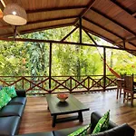 La Kukula Lodge
