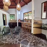 Cosy Apartment Near The Lake