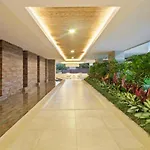 Tropical Luxury 2Bdr Condo - Pool View - At The Beach