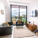 10Th Floor & Rooftop Jacuzzi