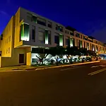 Autentico Hotel