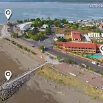 Hotel Yadran Beach Resort