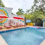 Slumber Party Tamarindo
