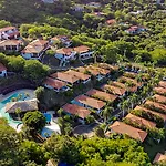 Villas Sol And Beach Resort