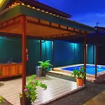 Arenal Palacios
