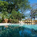 Capitan Suizo Beachfront Boutique Hotel