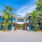 Caripro Apartments
