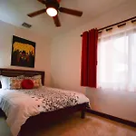 3 Bedroom Condo With Ocean View - Tres Regalos 201N