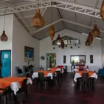 Hotel Tortuguero Beachfront