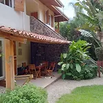 Costa Riki Apartments