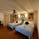 Hotel M&M Beach House