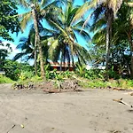 Tortuguero Adventures Beach House