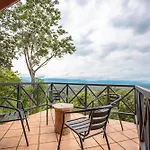 Buen Camino Hotel, San Mateo