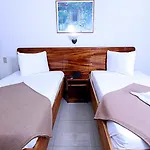 Hotel Ambassador