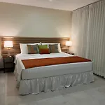 Hotel Iguana Verde