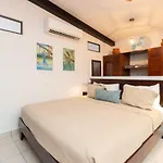 Flamingo New Studio Apartment At Ocean-View Villa