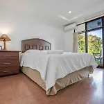 Hotel Cana Brava Inn