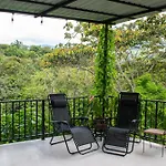 Toucan Lane Hotel And Restaurant