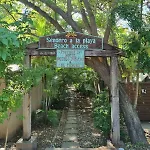 Tsunami Hostel