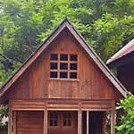 Hotel Cabanas La Teca