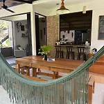 El Chante Surf House