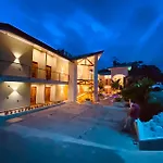 Hotel Mi Linda Tierra