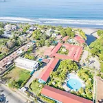 Beach Break Resort & Cr Surf Camp