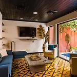 Villa Vida By The Sea