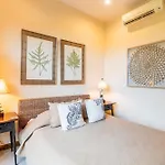 Casa Rosa- Luxury Ocean View 3 Bedroom Home