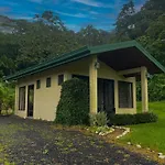 Arenal Roca Suites