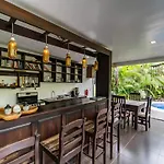 Good Life Lodge