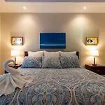 Four Winds Properties A Short Walk To The Beach