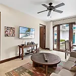 Las Catalinas 1 Bd Walk To Beach