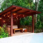Aninga Lodge