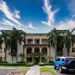1-Bedroom Near Pool