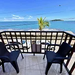 Apartamento Con Vista Al Mar En Limon En Casa Flamingo