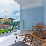 Casago 0702C Brand New Rental Family-Friendly Retreat Steps From The Beach