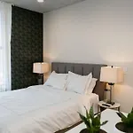 Escalante Executive Studio Ac